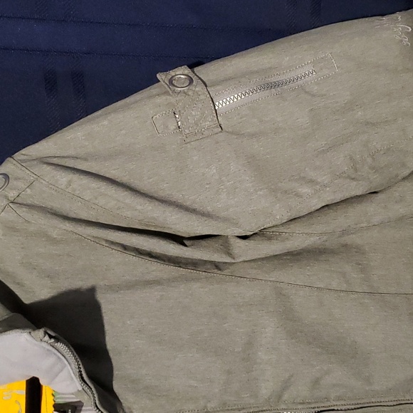 Obermeyer Kalle Jacket Snowboarding Jacket - Picture 5 of 16